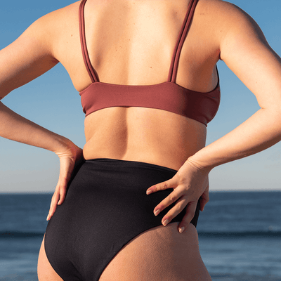 Sunday Top D+ - Desert Plum (30DDD) + Hi Hi Bottom - Jet (Size M)
