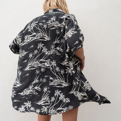 Day Trip Button Down - Island Living Jet (Size S/M)