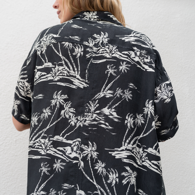 Day Trip Button Down - Island Living Jet (Size S/M)